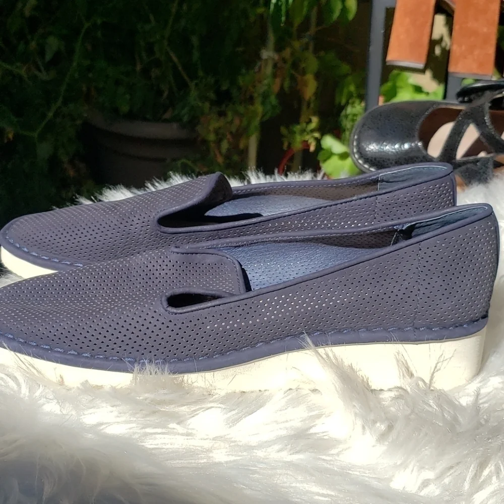 Vince Camuto Gwenna Slip On Sneakers Blue 10